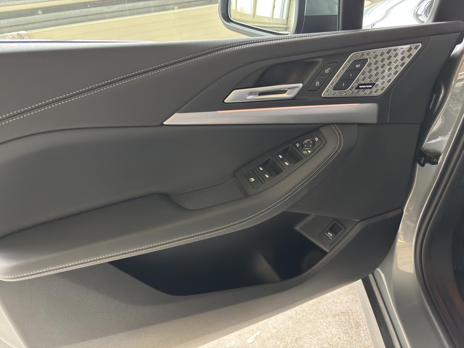 BMW 223d xDrive SDKG Active Tourer-image-5