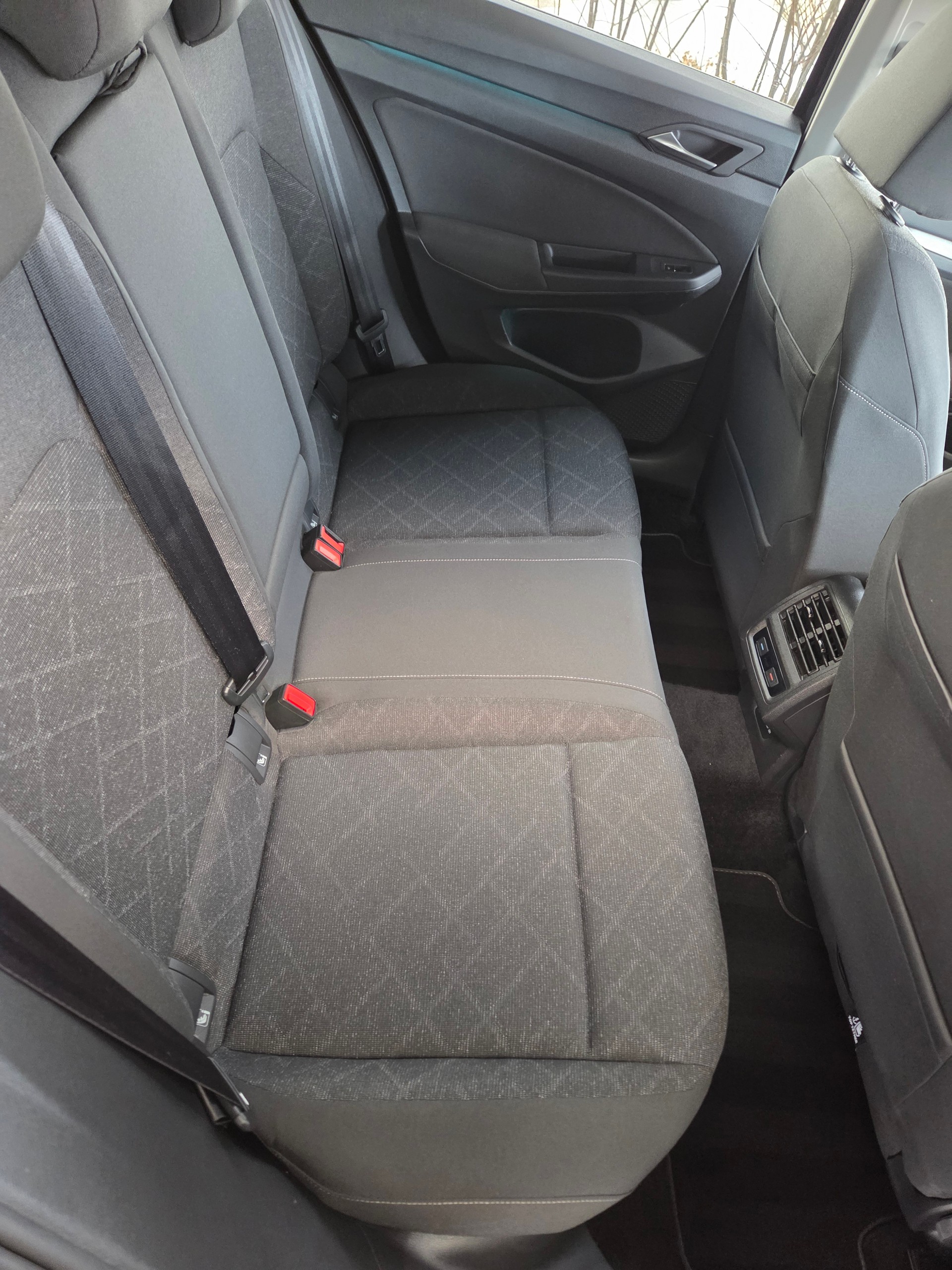 VW Golf 1.5 e TSI ACT Life DSG-image-14