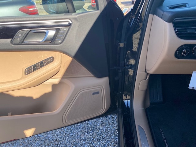 PORSCHE Macan 3.0 V6 S-image-8