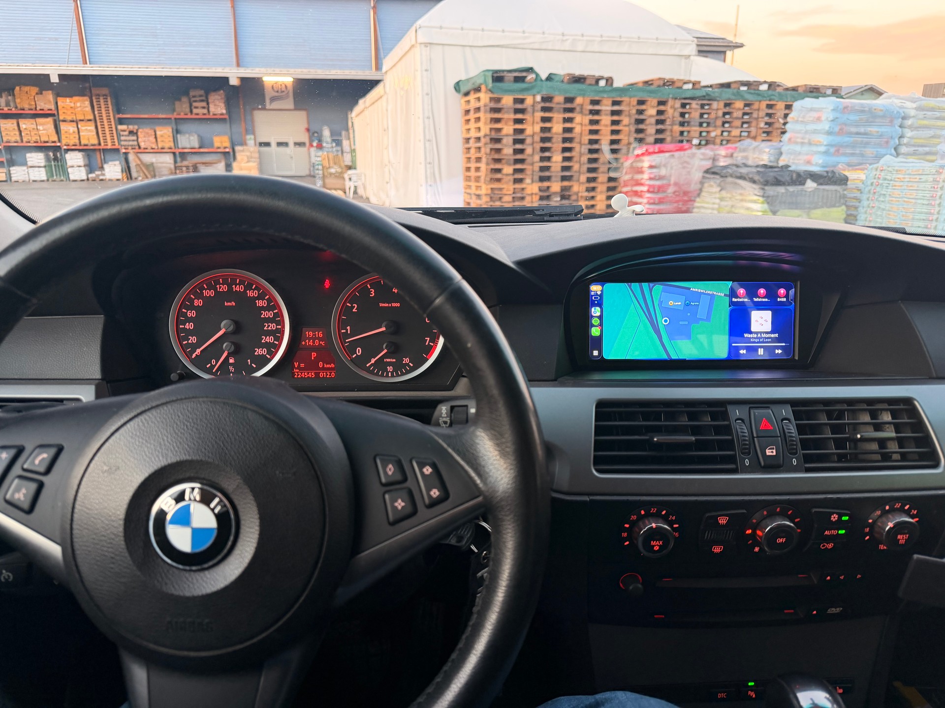BMW 530xi Touring-image-4