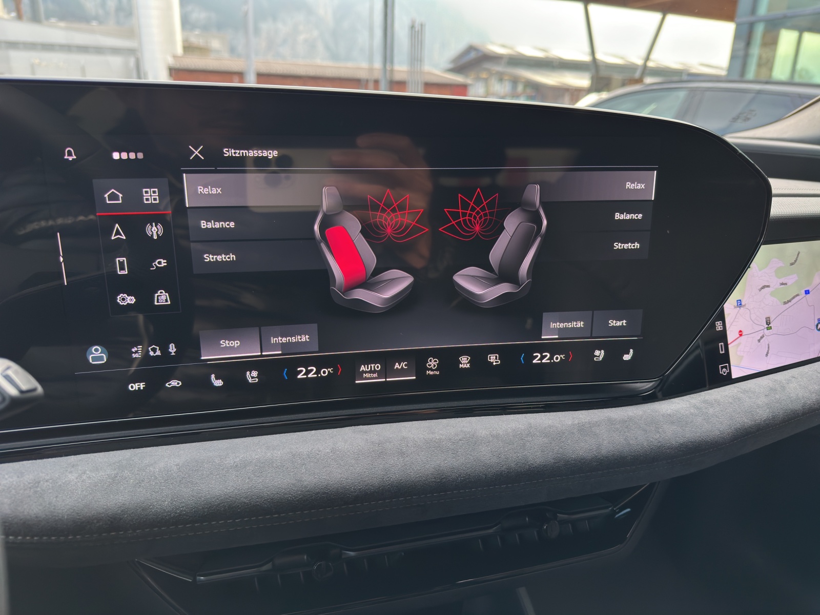 AUDI A6 Avant e-tron quattro-image-15