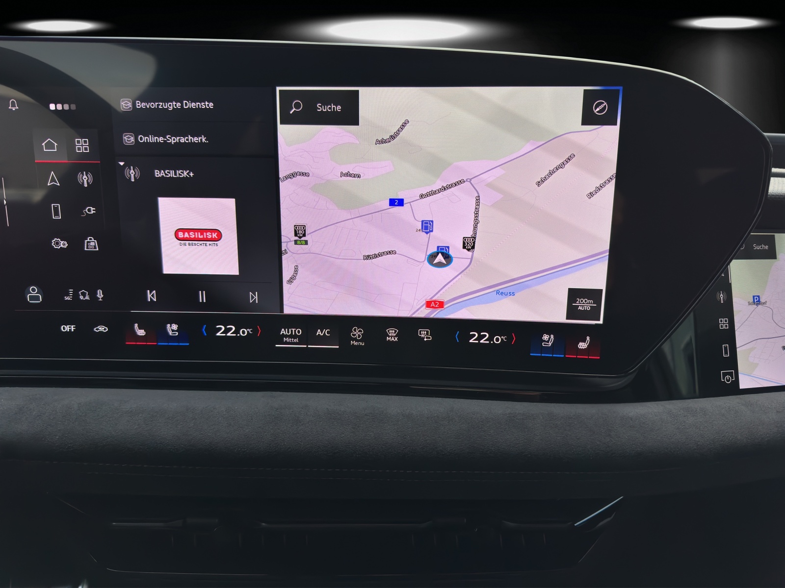 AUDI A6 Avant e-tron quattro-image-11