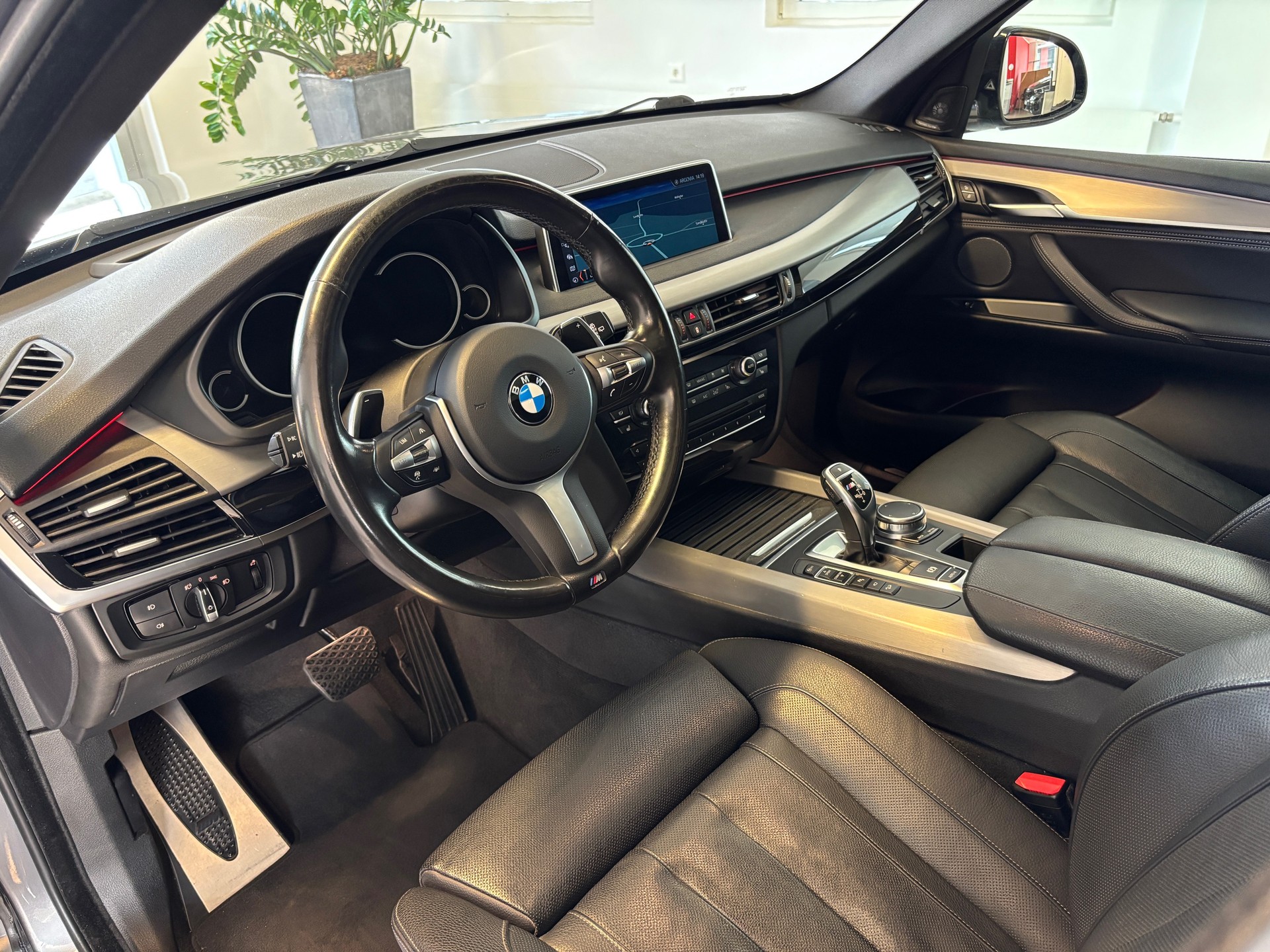 BMW X5 xDrive M50d Steptronic-image-4