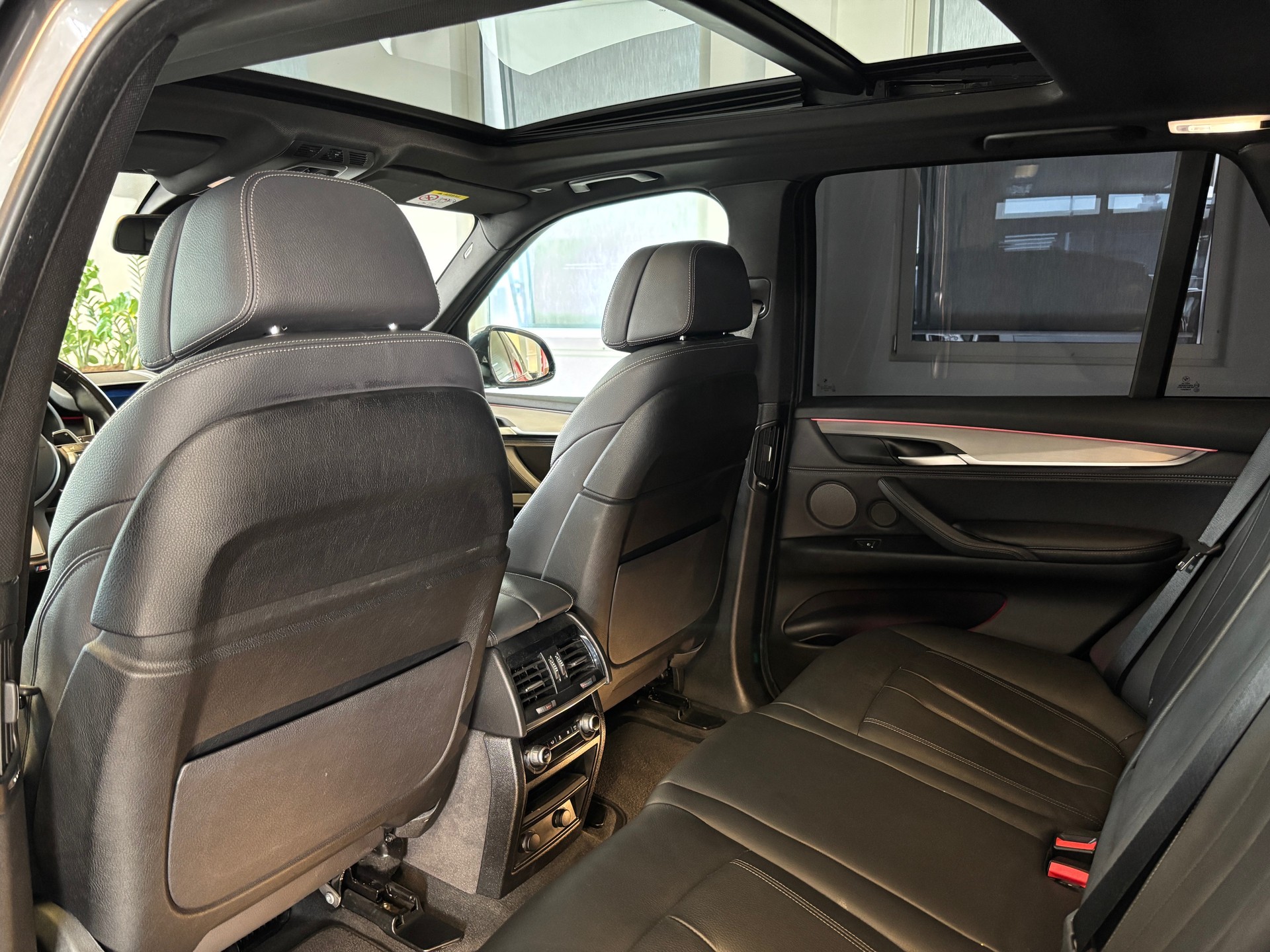 BMW X5 xDrive M50d Steptronic-image-10