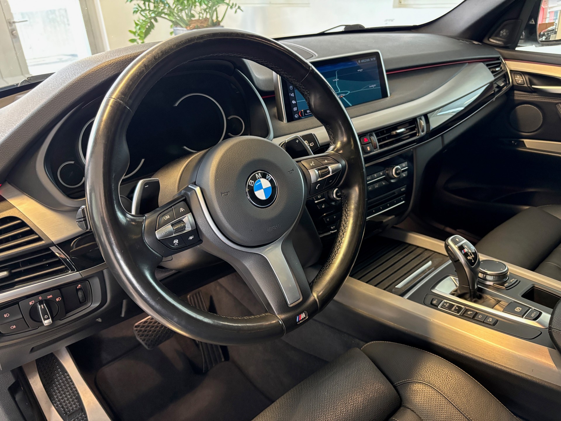 BMW X5 xDrive M50d Steptronic-image-5