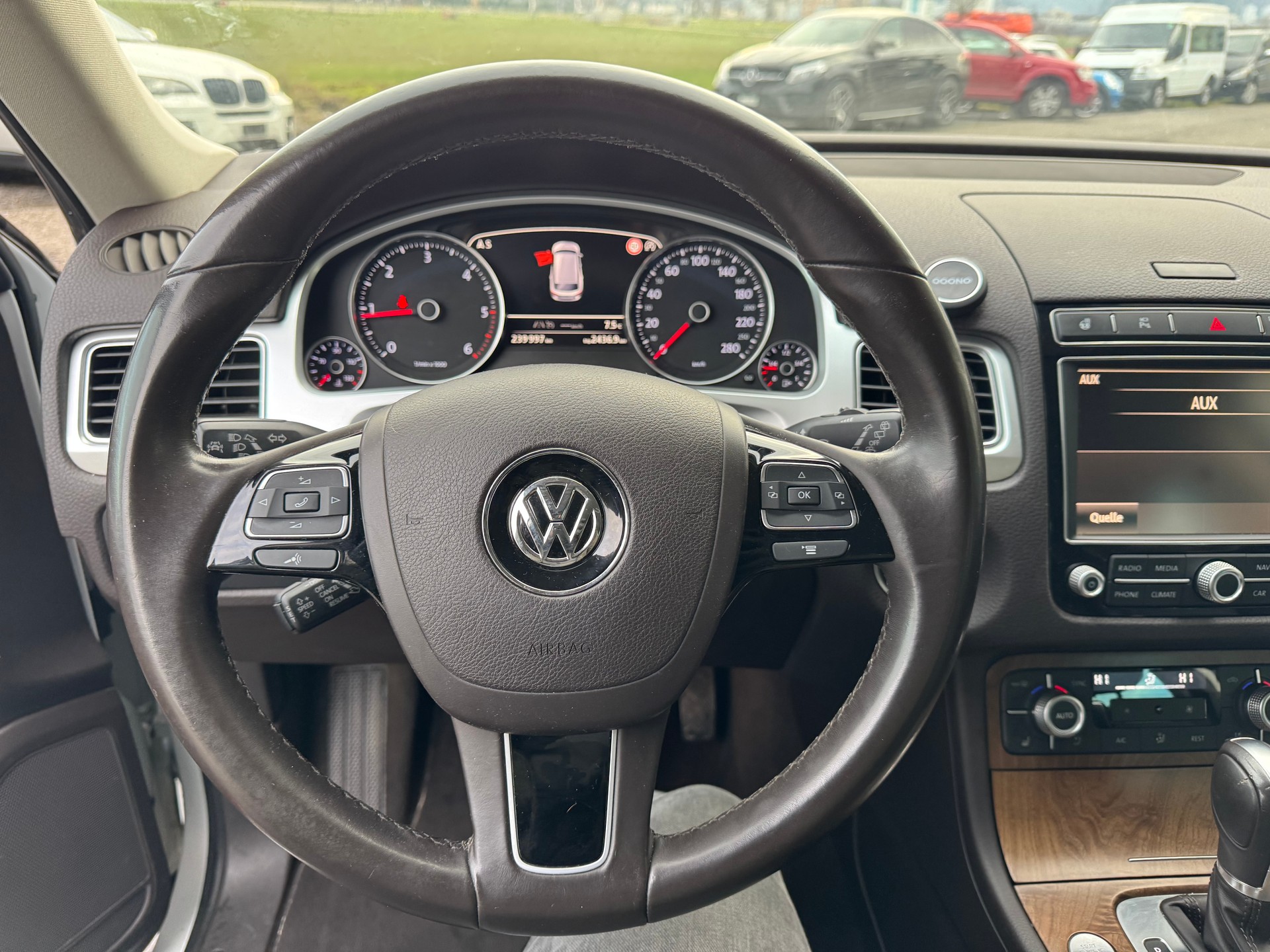 VW Touareg 3.0 TDI BMT Terrain Tech Tiptronic-image-13