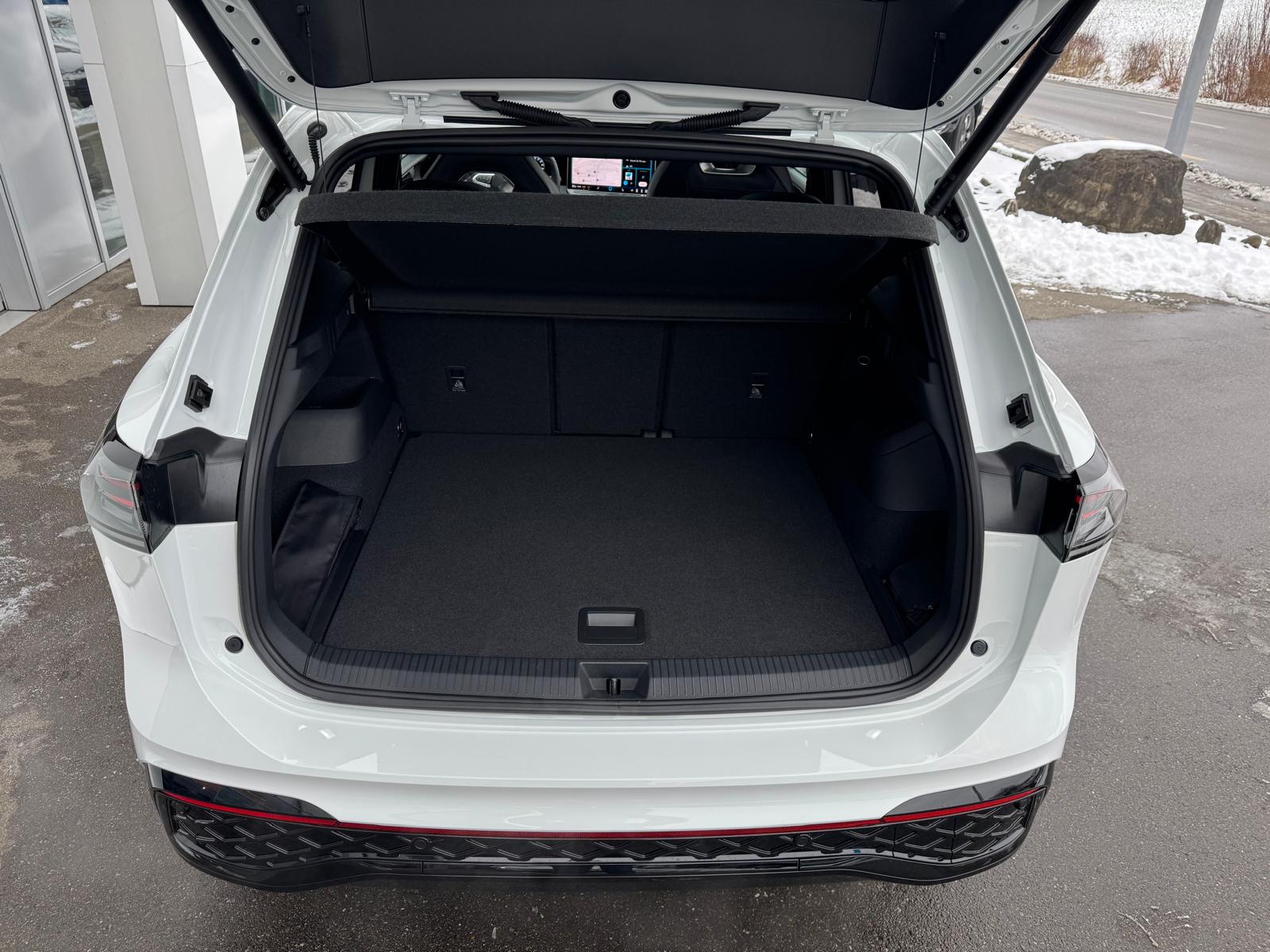 VW Tiguan 2.0 TSI DSG R-Line 4Motion-image-4