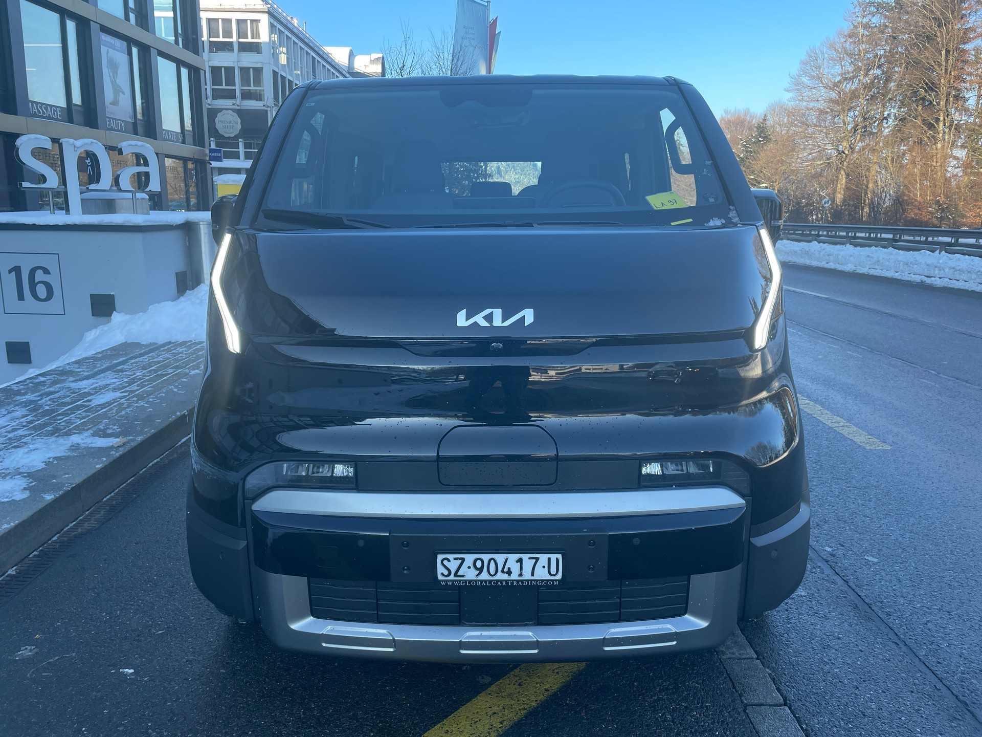 KIA PV5 71.2 kWh Elite-image-1