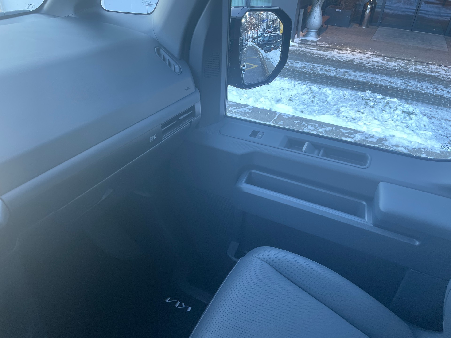 KIA PV5 71.2 kWh Elite-image-22