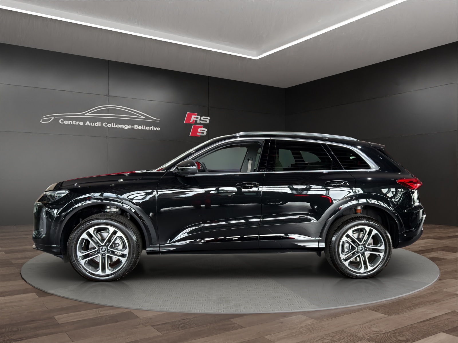 AUDI Q5 TFSI quatto 150 kW S-tronic-image-2