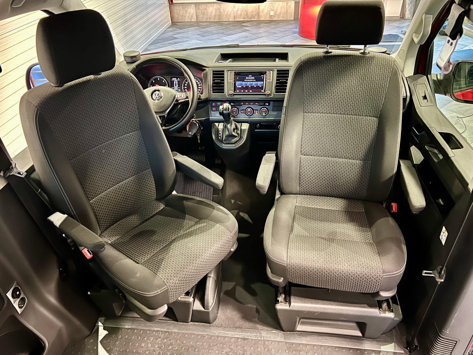 VW T6 California 2.0 TDI Beach Liberty DSG-image-19