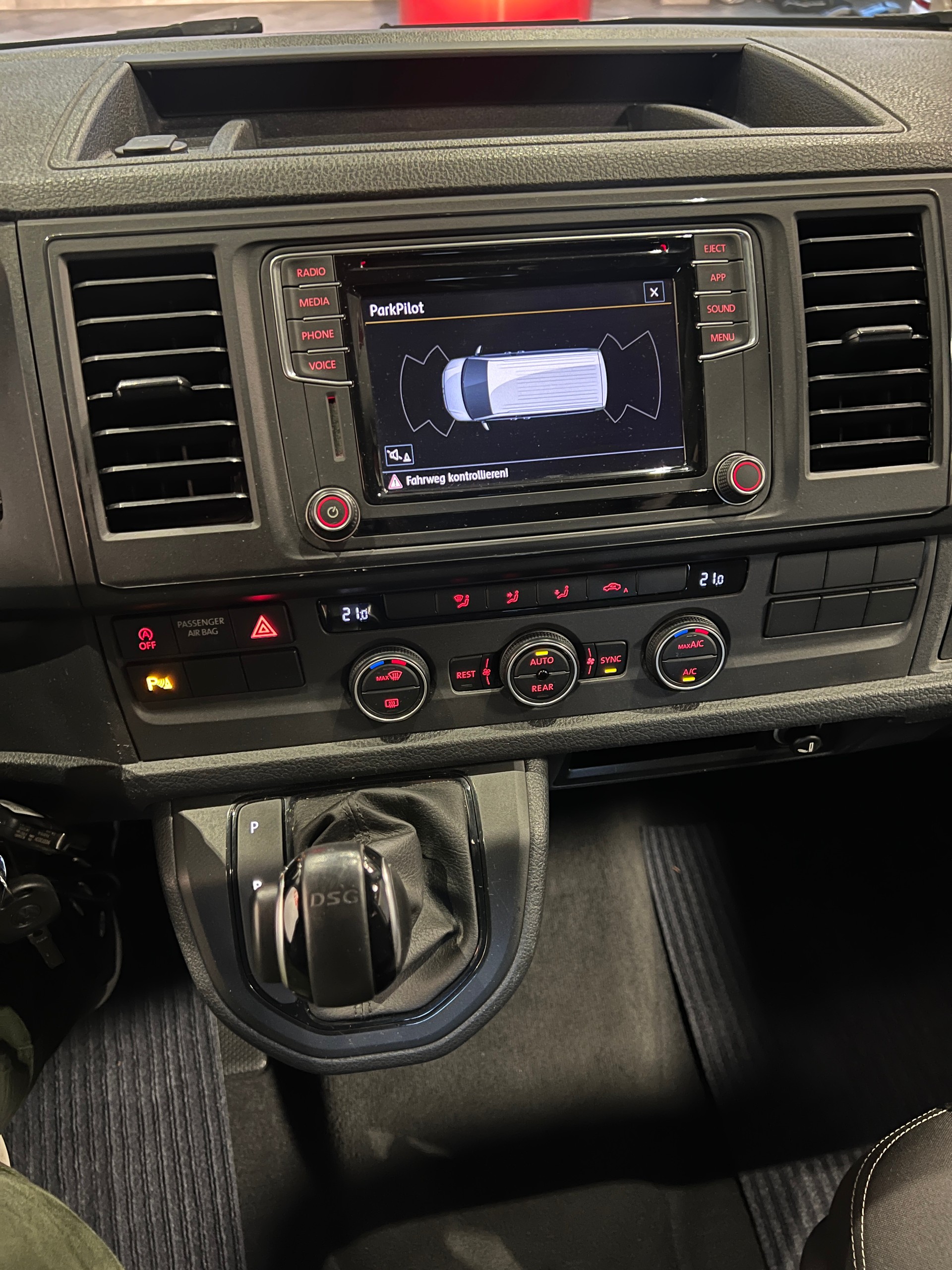 VW T6 California 2.0 TDI Beach Liberty DSG-image-21