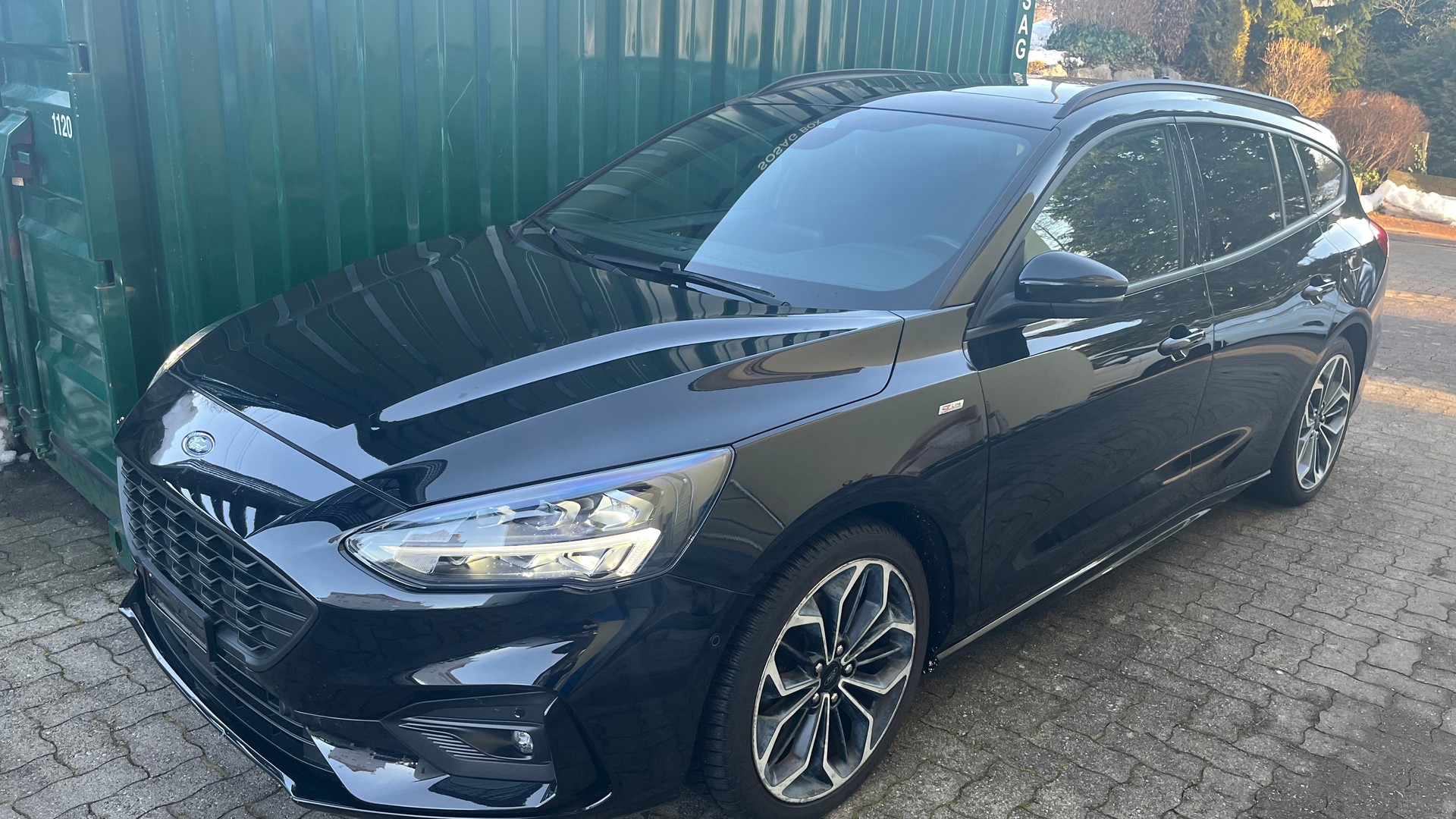 FORD Focus 1.0 SCTi ST Line Automatic-image-2