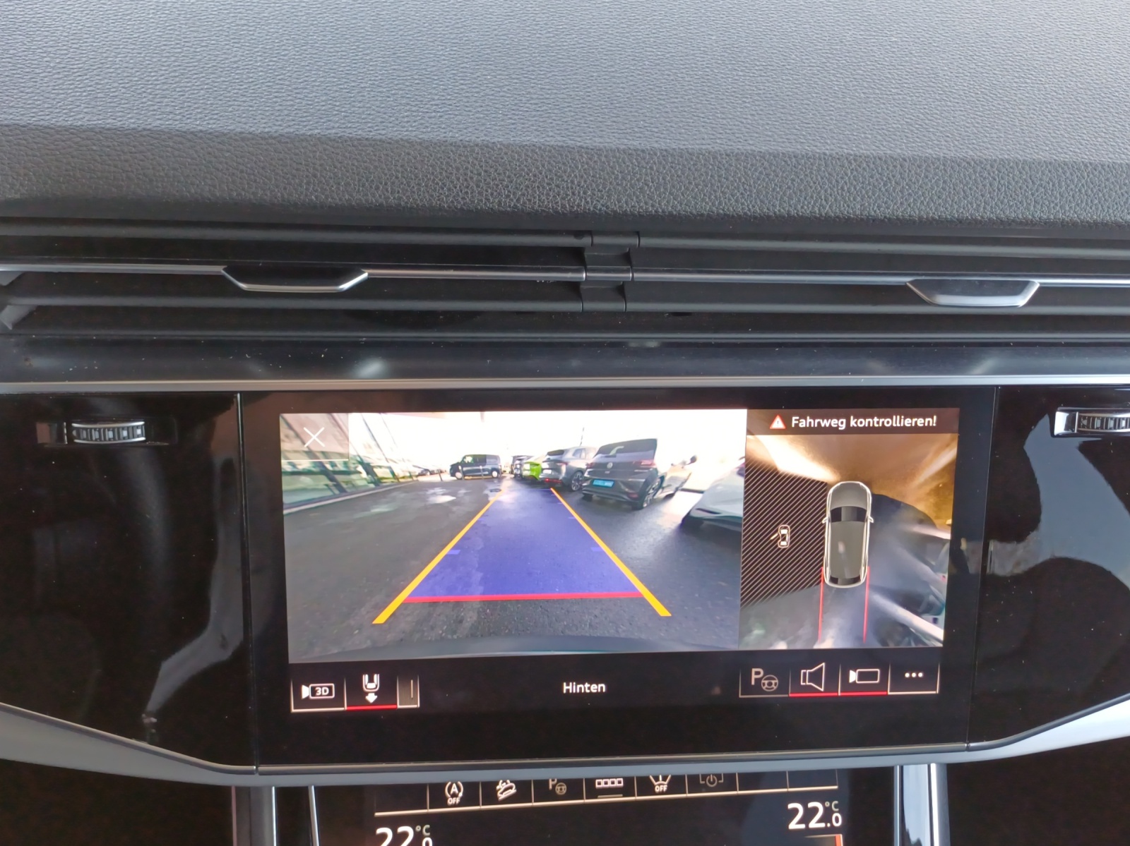 AUDI SQ8 TFSI quattro tiptronic-image-15