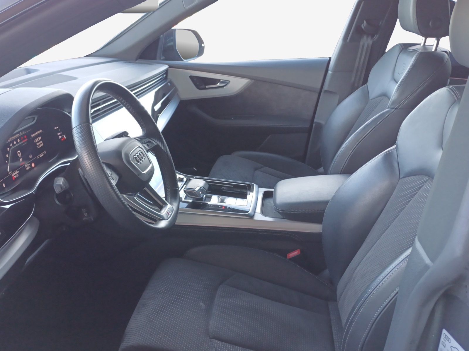 AUDI SQ8 TFSI quattro tiptronic-image-7