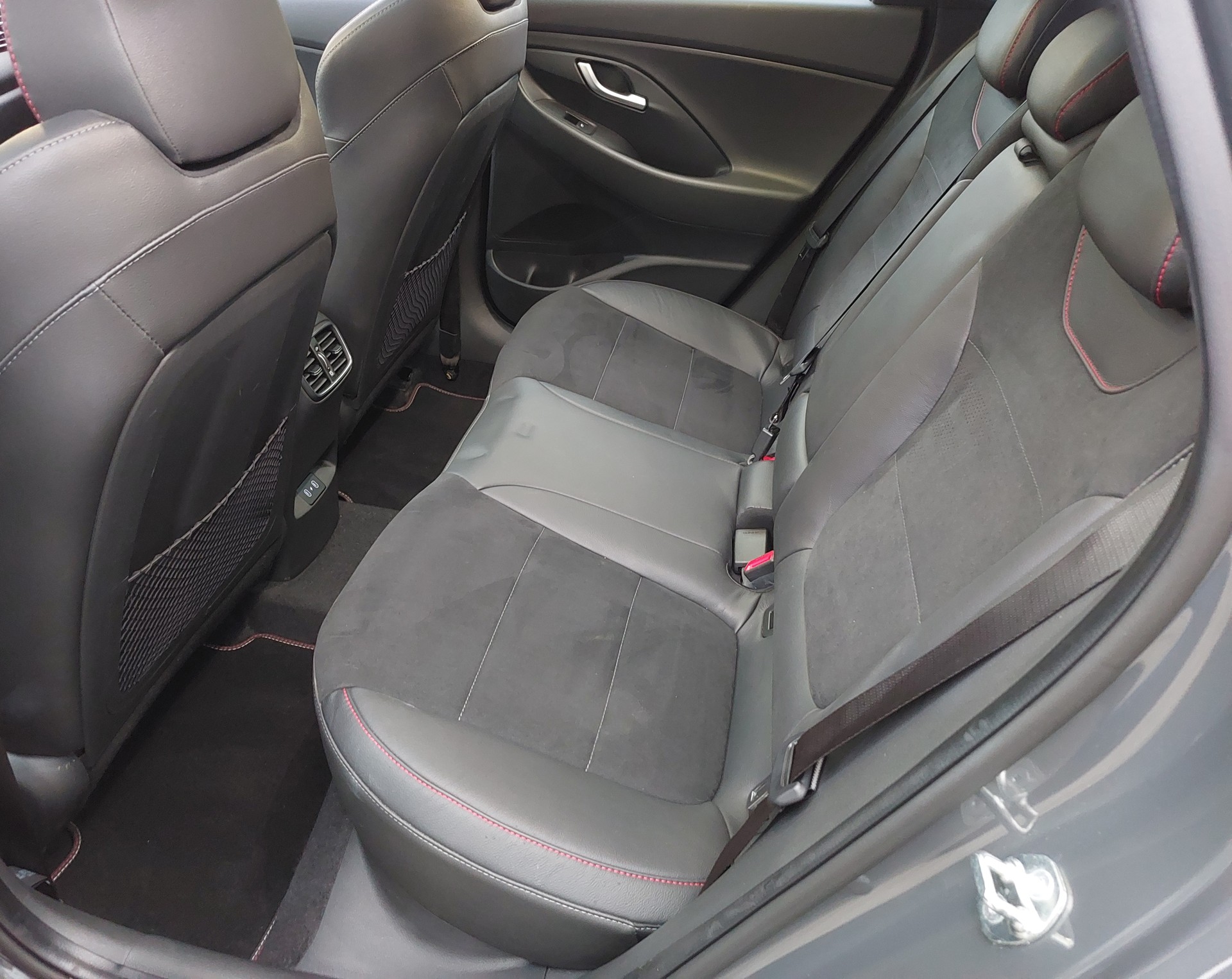 HYUNDAI i30 1.5 T-GDi N Line 48V MH DCT-image-8