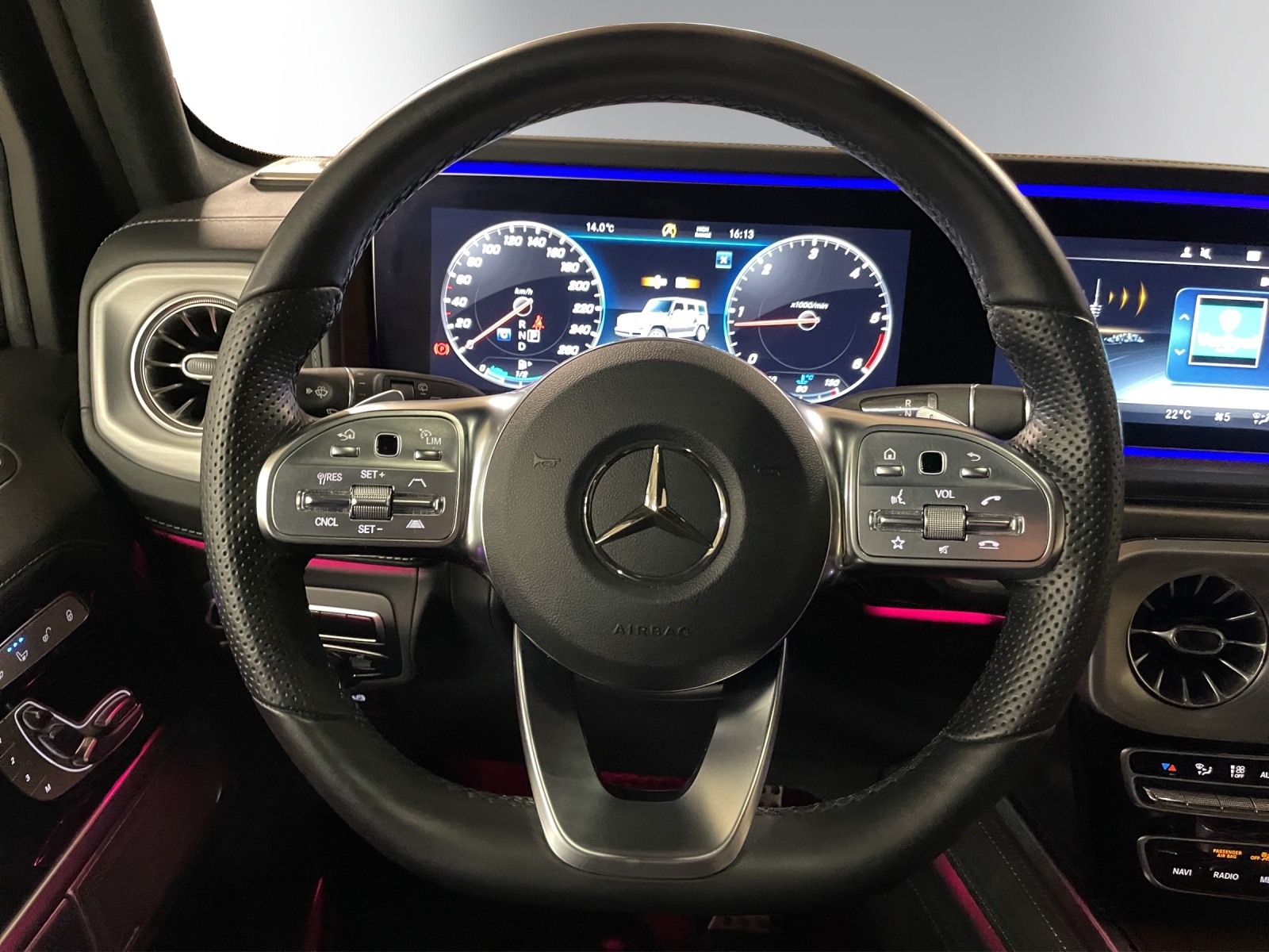 Image MERCEDES-BENZ G-400 G 400d 9G-Tronic