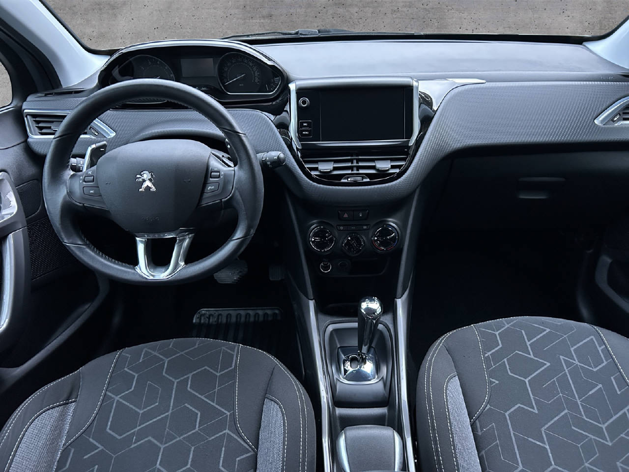 PEUGEOT 2008 1.2 PureTech Active EGS S/S-image-5