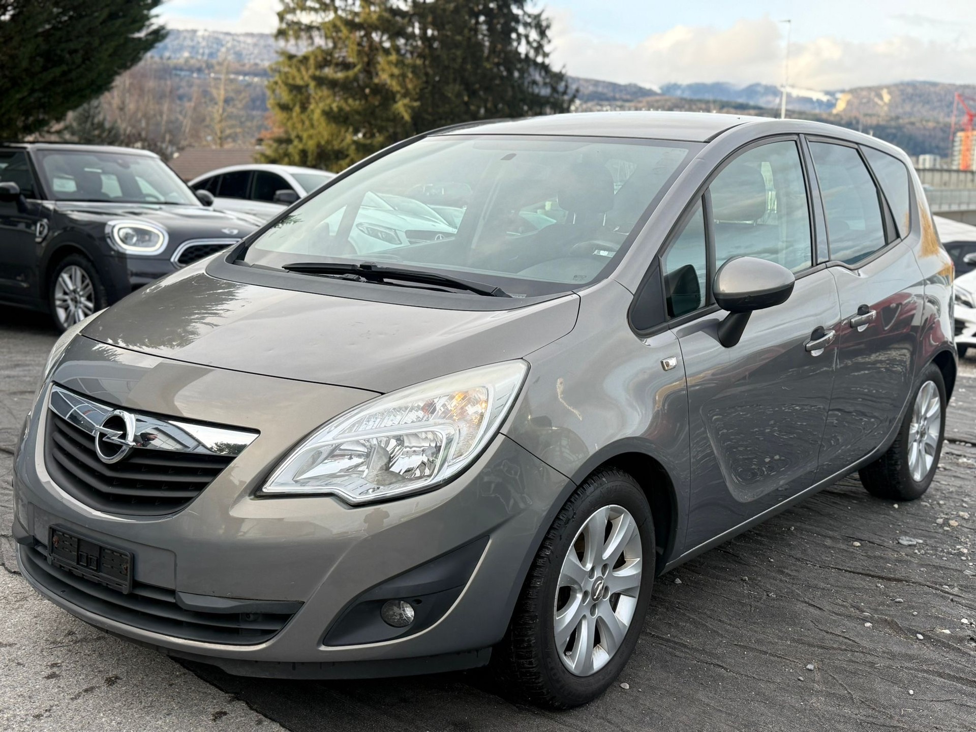 OPEL Meriva 1.3 CDTi Cosmo / Frisch ab mfk-image-0