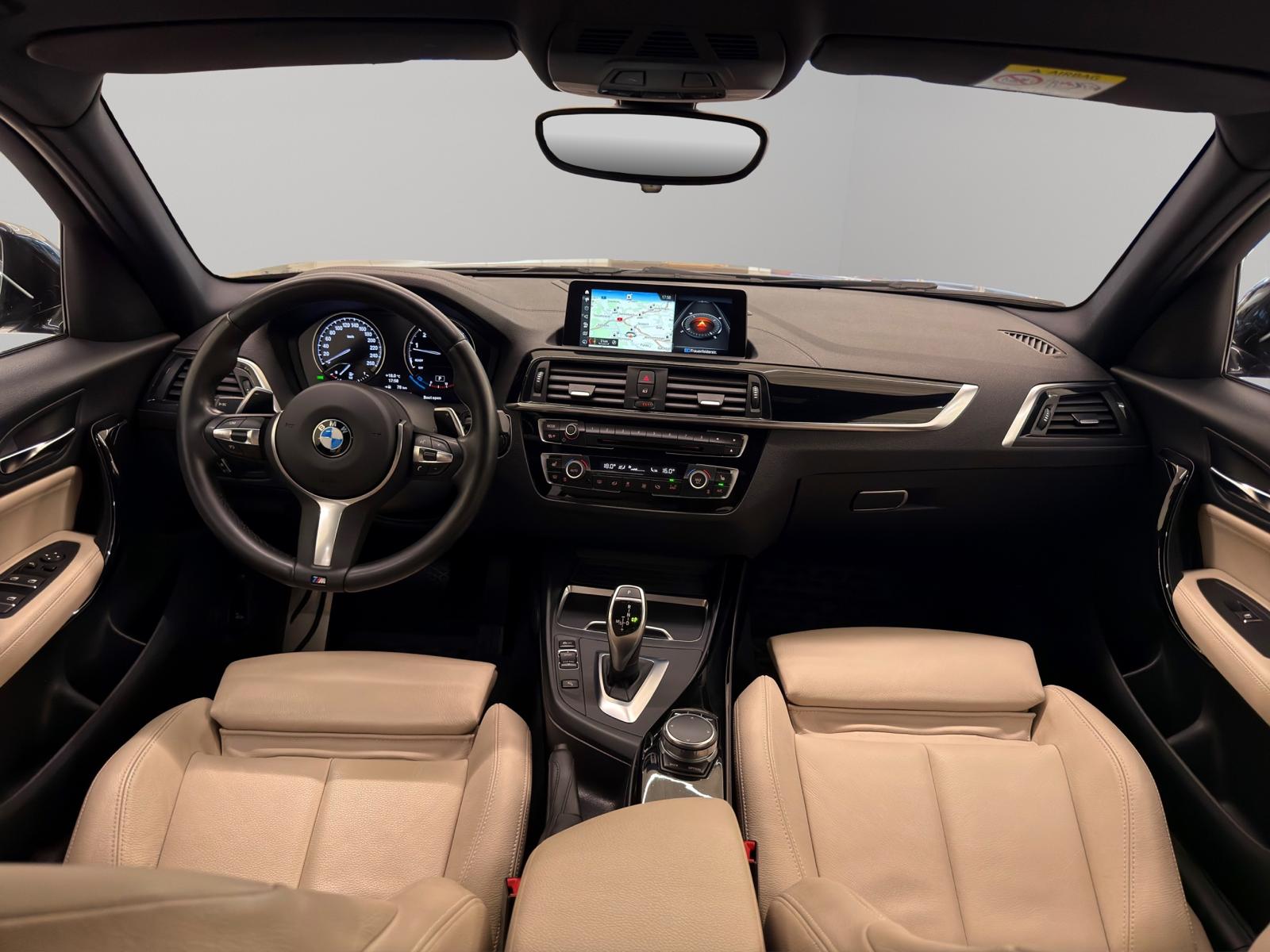 BMW M140i xDrive Steptronic-image-12