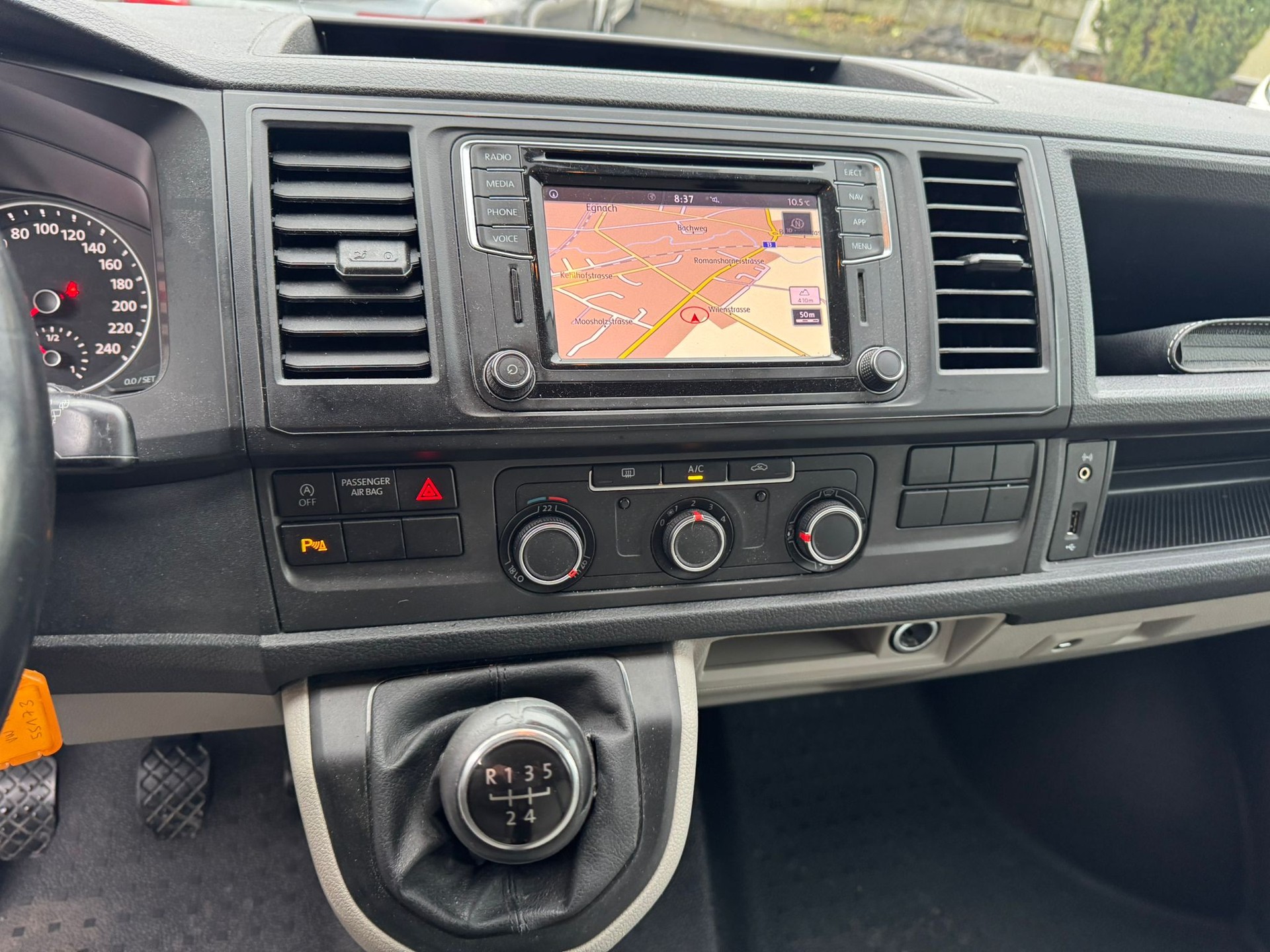 VW T6 2.0 TDI Euro 6-image-15