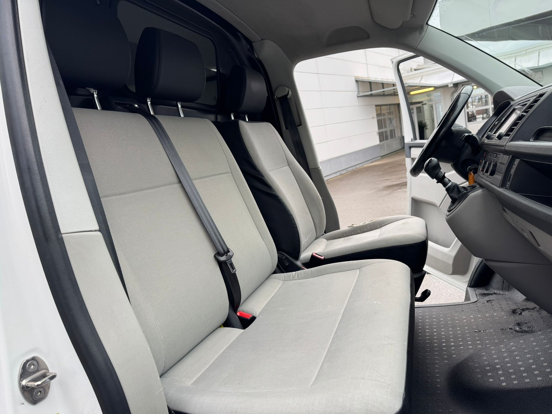 VW T6 2.0 TDI Euro 6-image-12