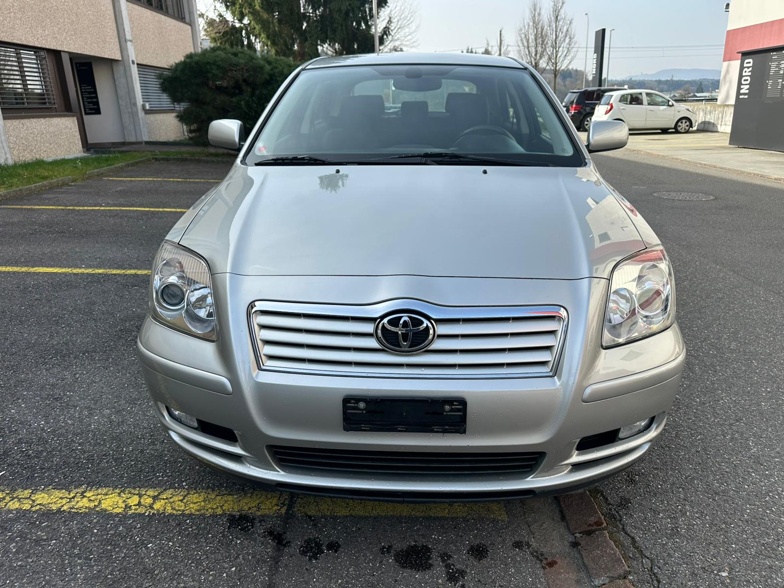 TOYOTA Avensis 2.0 D4 VVT-i Linea Sol Liftback