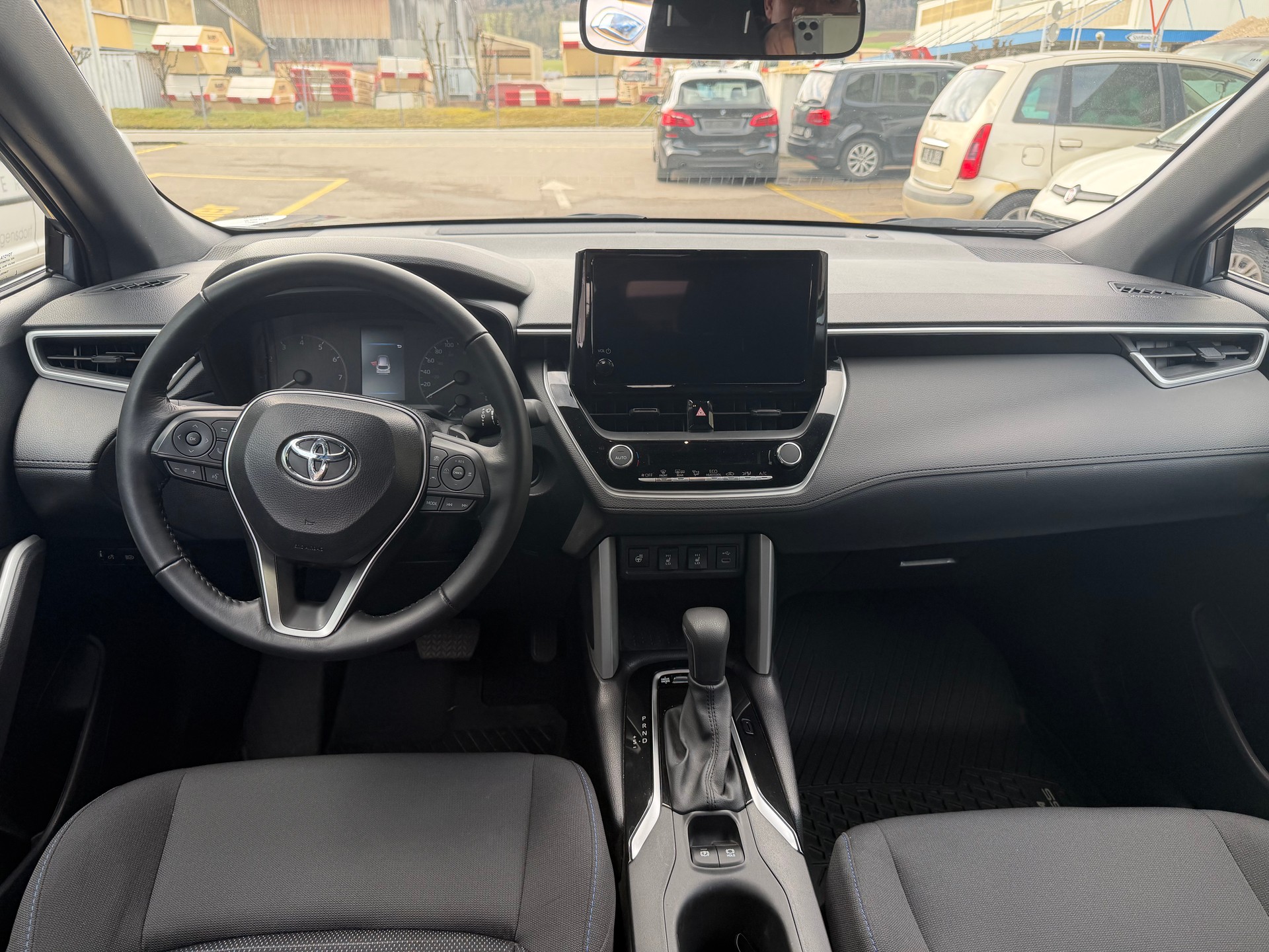 TOYOTA Corolla Cross 2.0 4WD Comfort e-CVT-image-6
