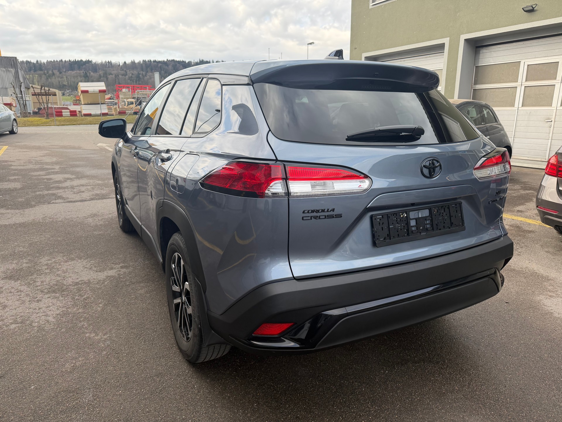 TOYOTA Corolla Cross 2.0 4WD Comfort e-CVT-image-4