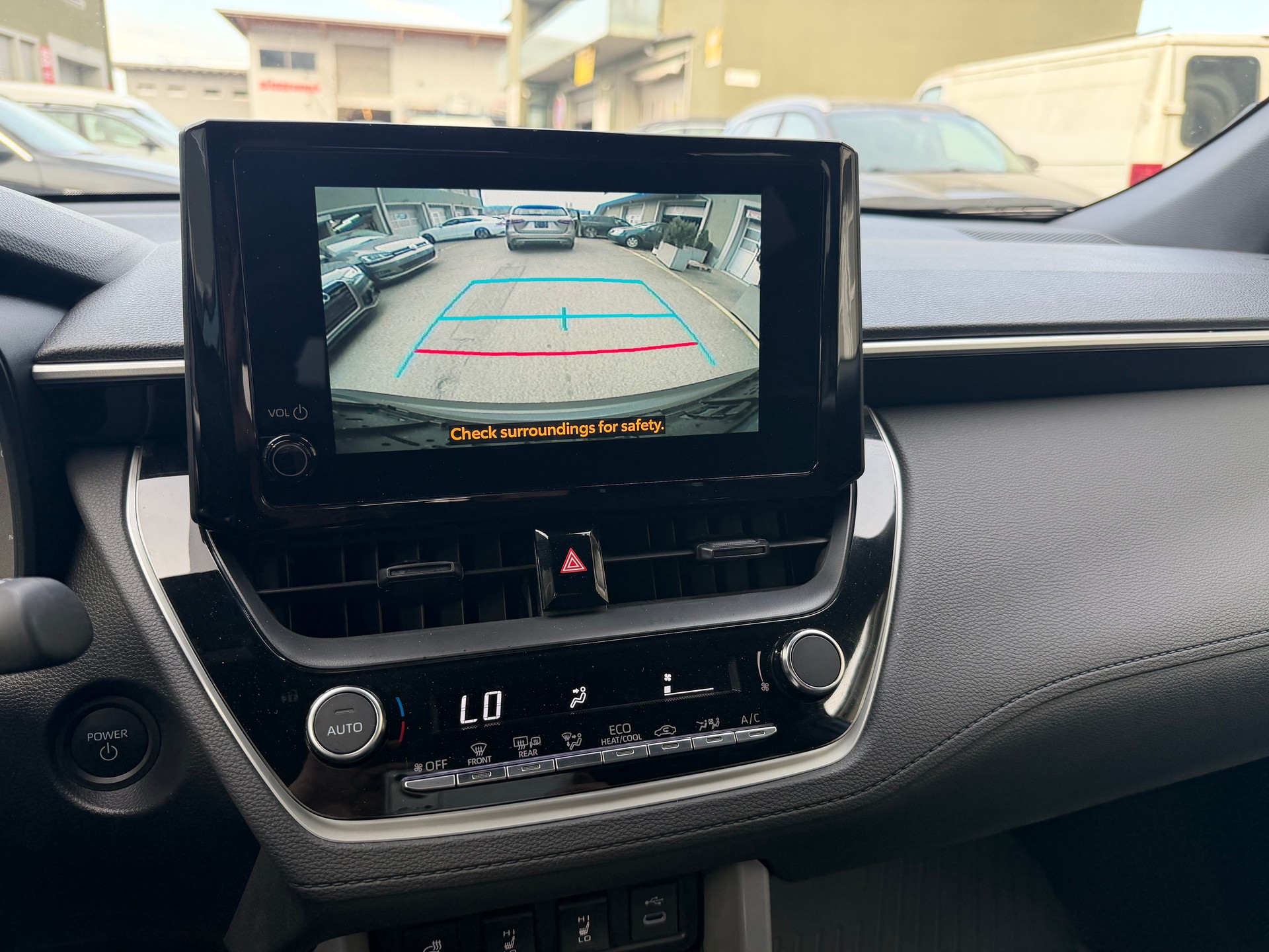 TOYOTA Corolla Cross 2.0 4WD Comfort e-CVT-image-9