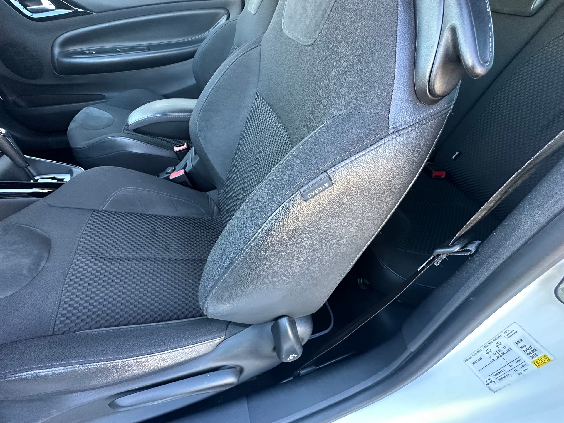 DS AUTOMOBILES DS3 1.6 VTi SO Chic Automatic-image-11