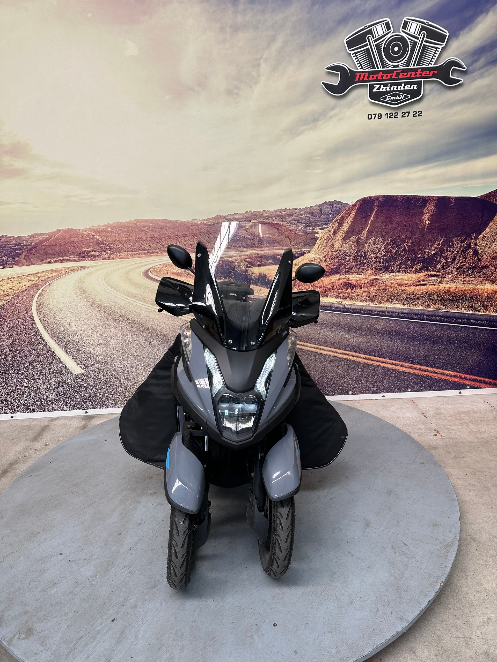 YAMAHA Tricity MW 125 ABS-showroom-element-2