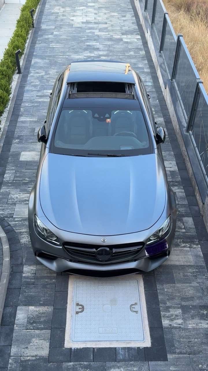 MERCEDES-BENZ E 63 AMG 4Matic+ Speedshift MCT-image-2