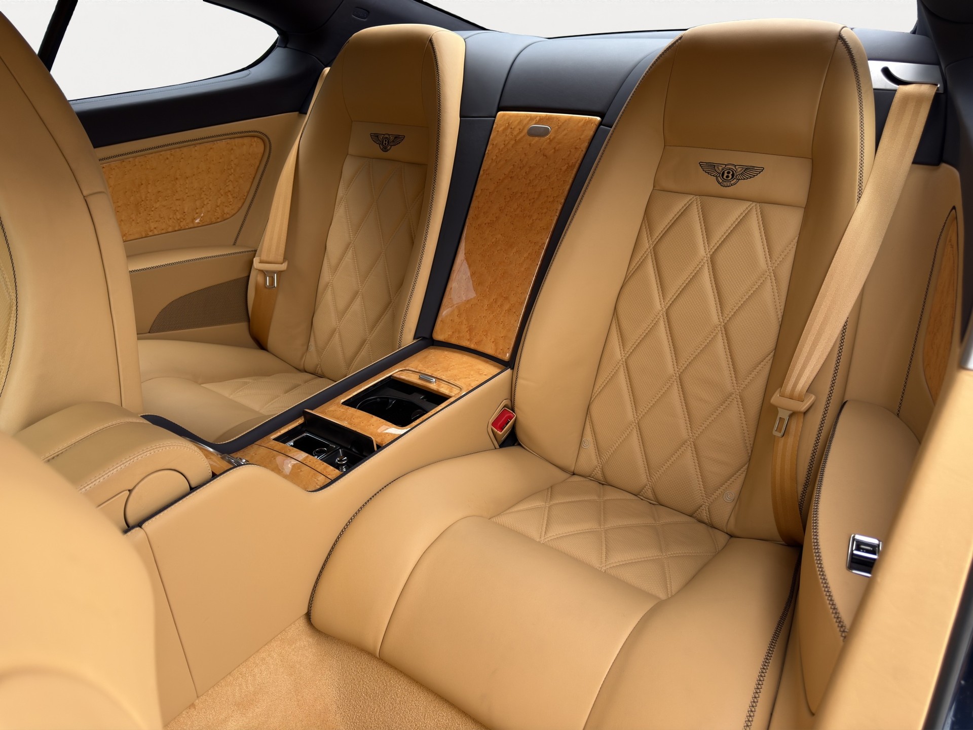 BENTLEY Continental GT W12-image-9