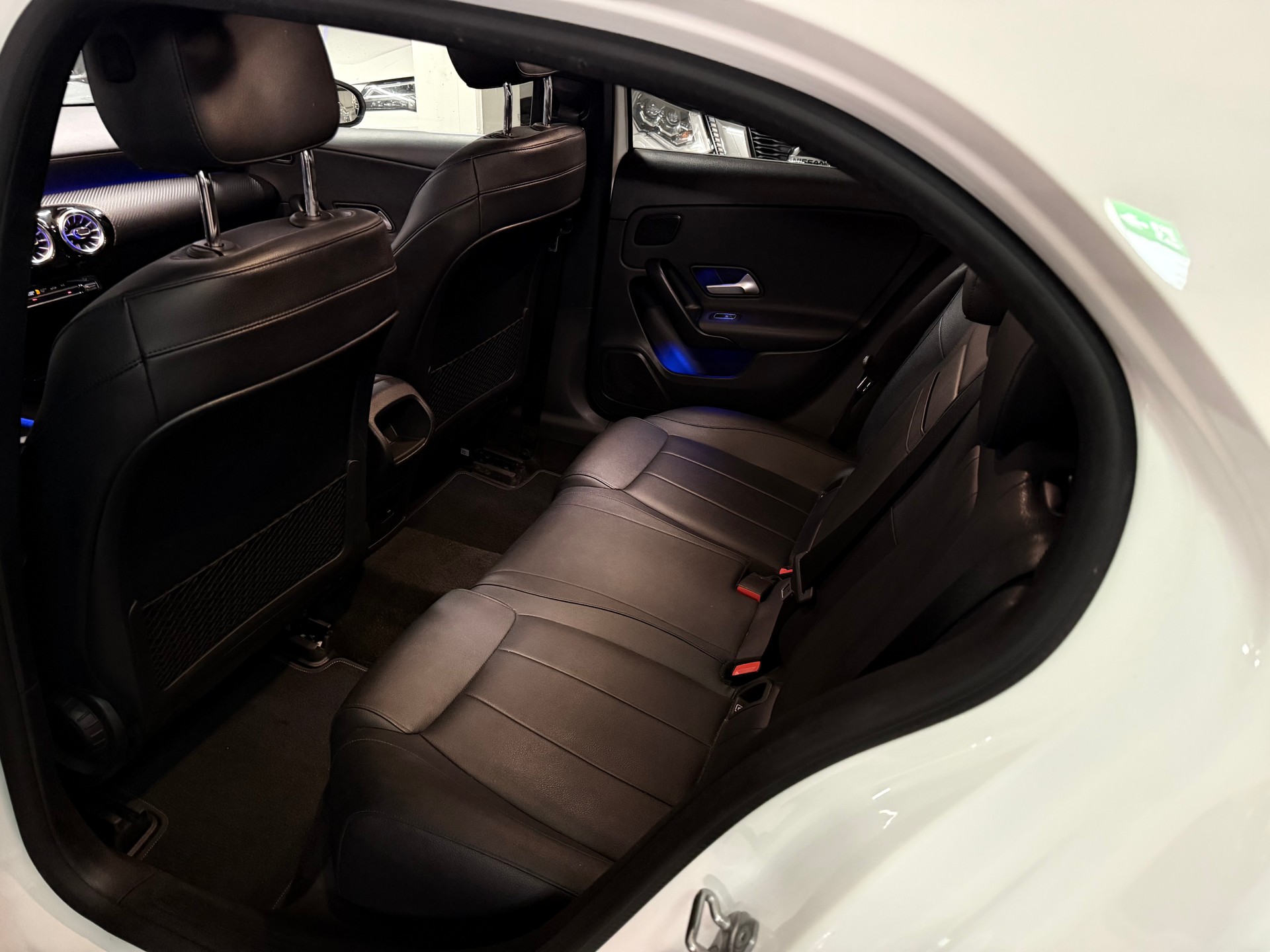 MERCEDES-BENZ A 200 4Matic Progressive 8G-DCT Ambiente Beleuchtung, AHK-image-10