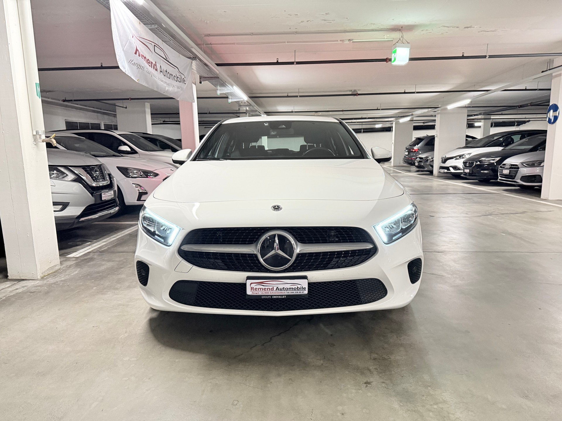 MERCEDES-BENZ A 200 4Matic Progressive 8G-DCT Ambiente Beleuchtung, AHK-image-2