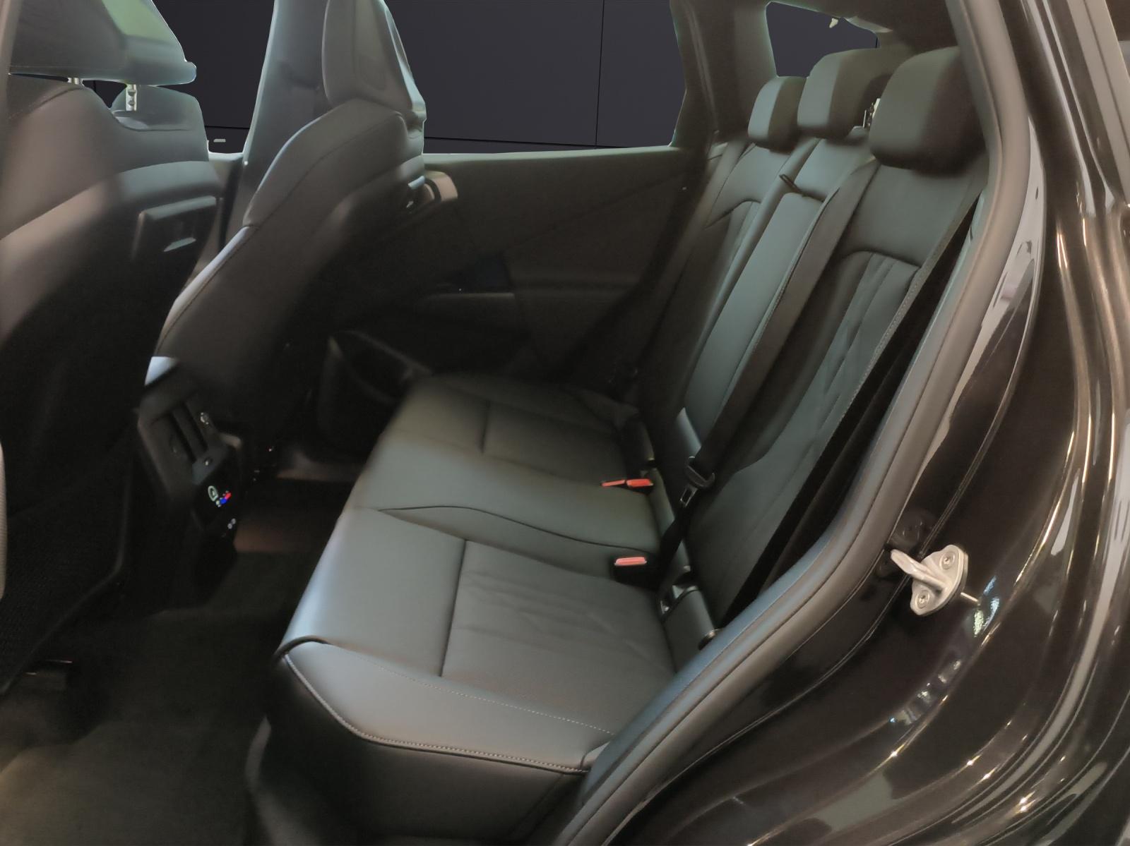 BMW X3 30e xDrive-image-12