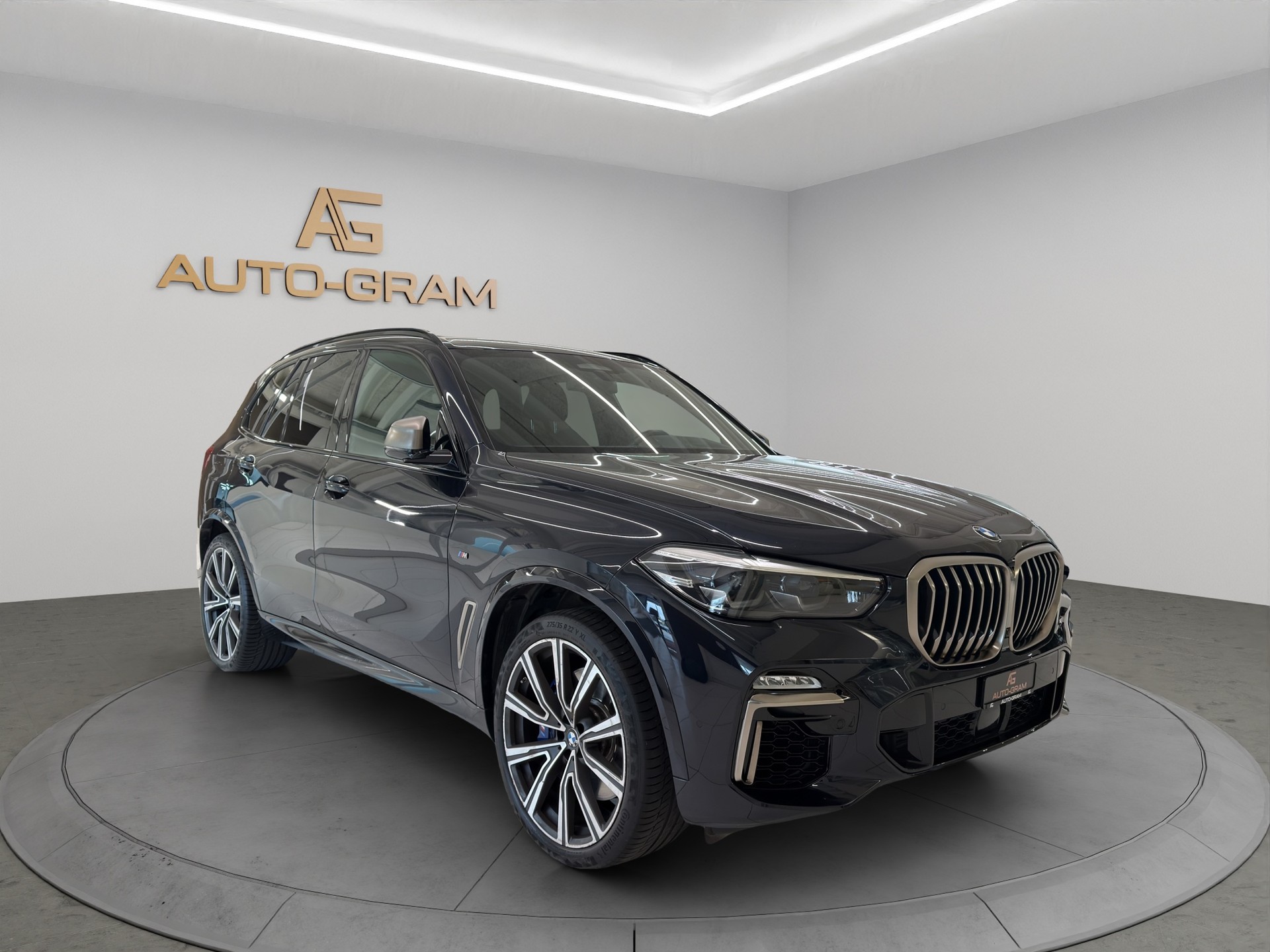 BMW X5 xDrive M50i Steptronic-image-6