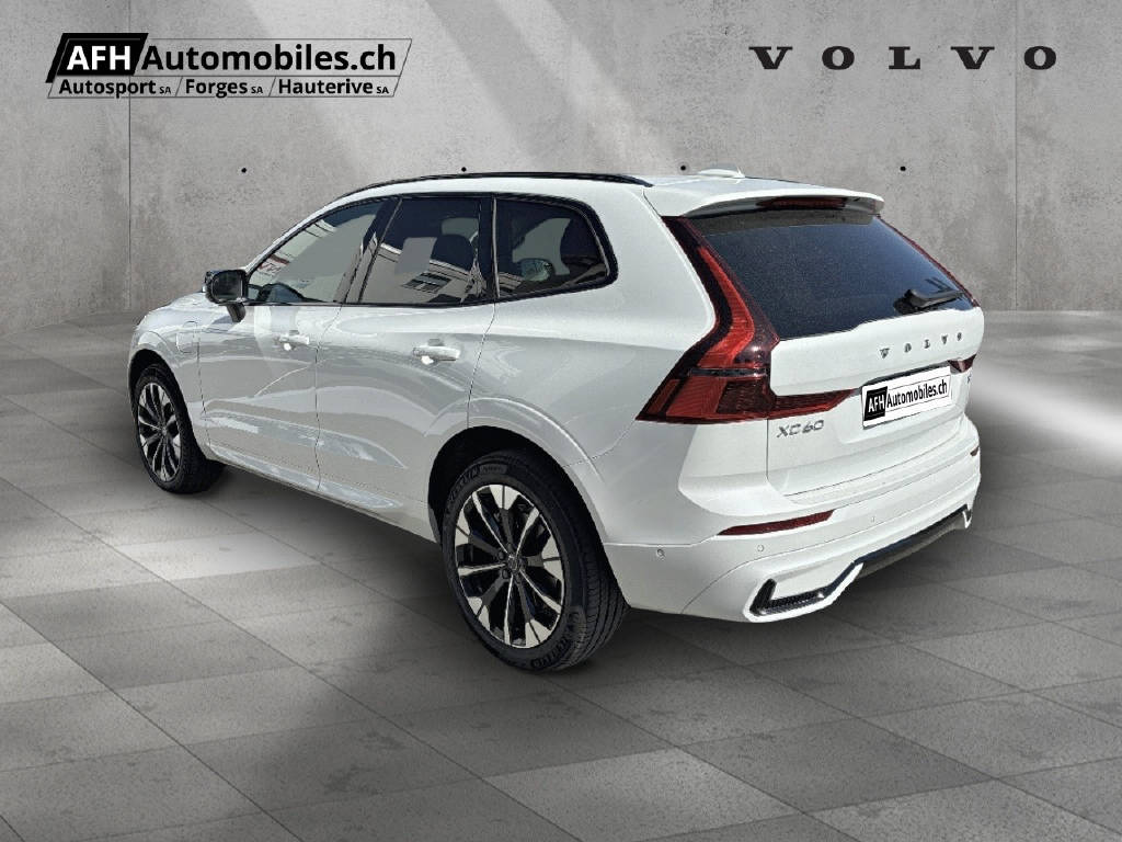 VOLVO XC60 2.0 T6 TE Plus Dark eAWD-image-2