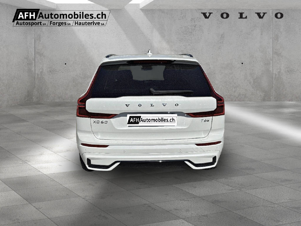 VOLVO XC60 2.0 T6 TE Plus Dark eAWD-image-3