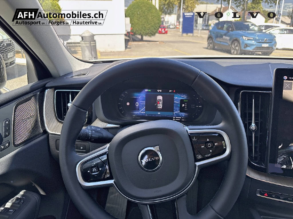 VOLVO XC60 2.0 T6 TE Plus Dark eAWD-image-15