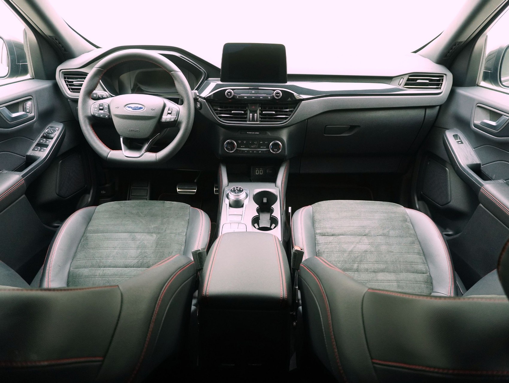 FORD Kuga 2.5 Plug-in Hybrid ST-Line X 2WD-image-11