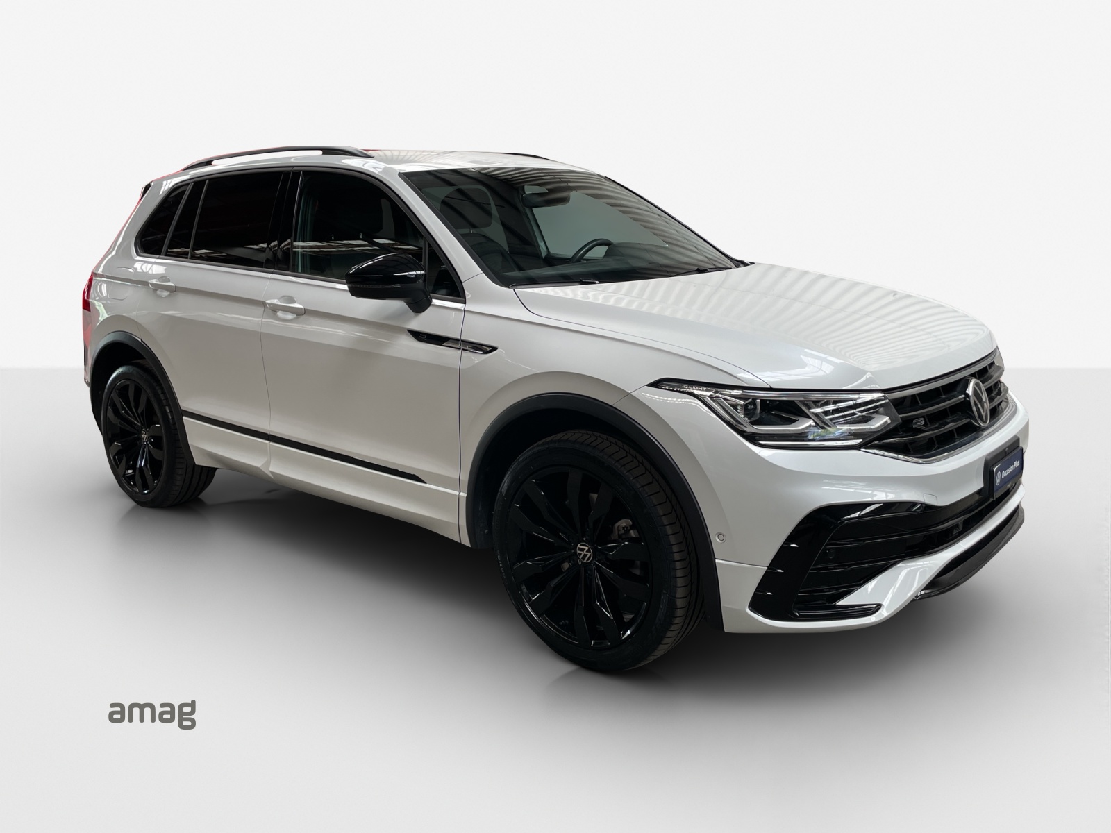 VW Tiguan 2.0TSI R-Line 4Motion DSG-image-5