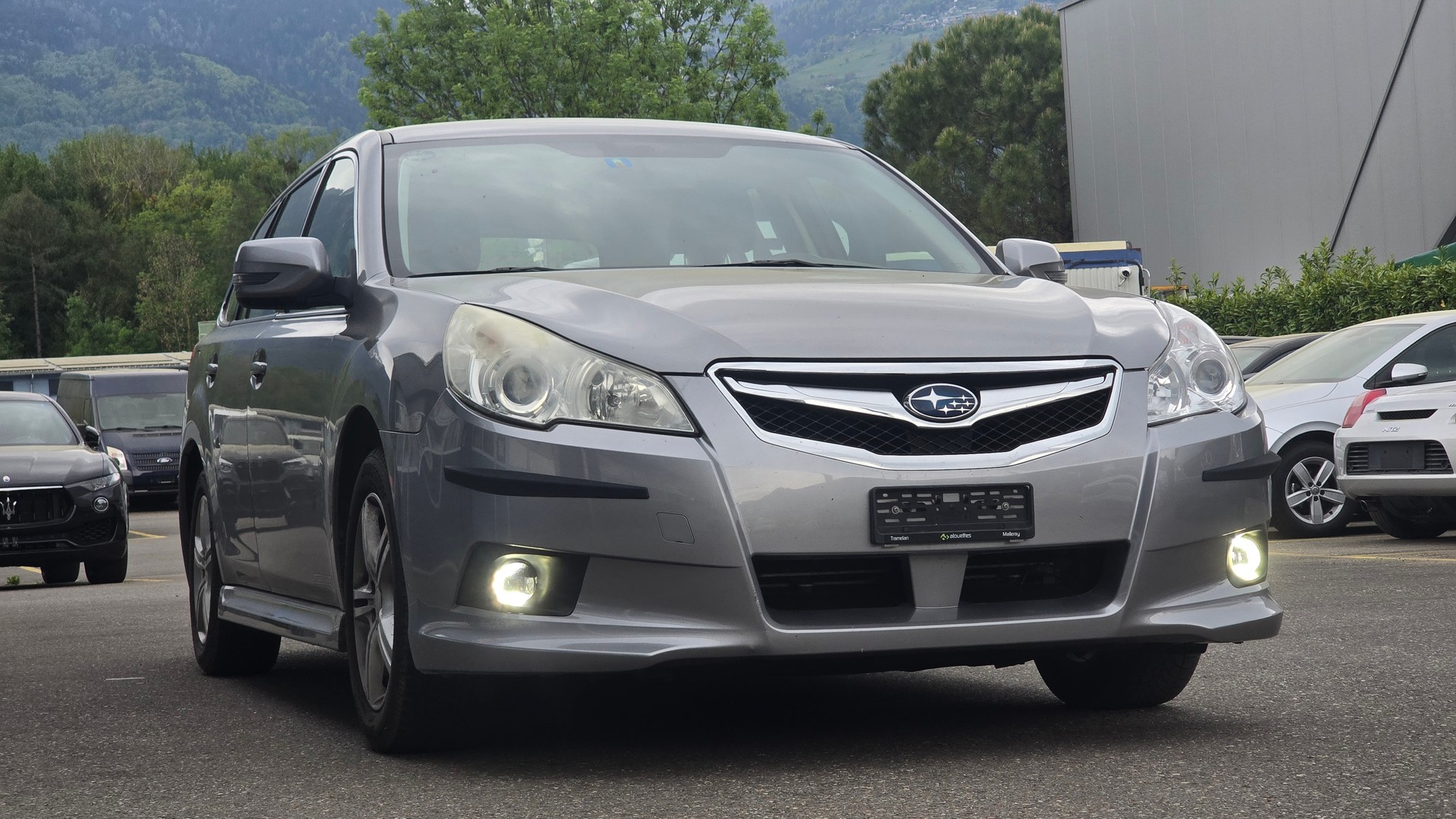 SUBARU Legacy 2.0i Swiss AWD-image-1
