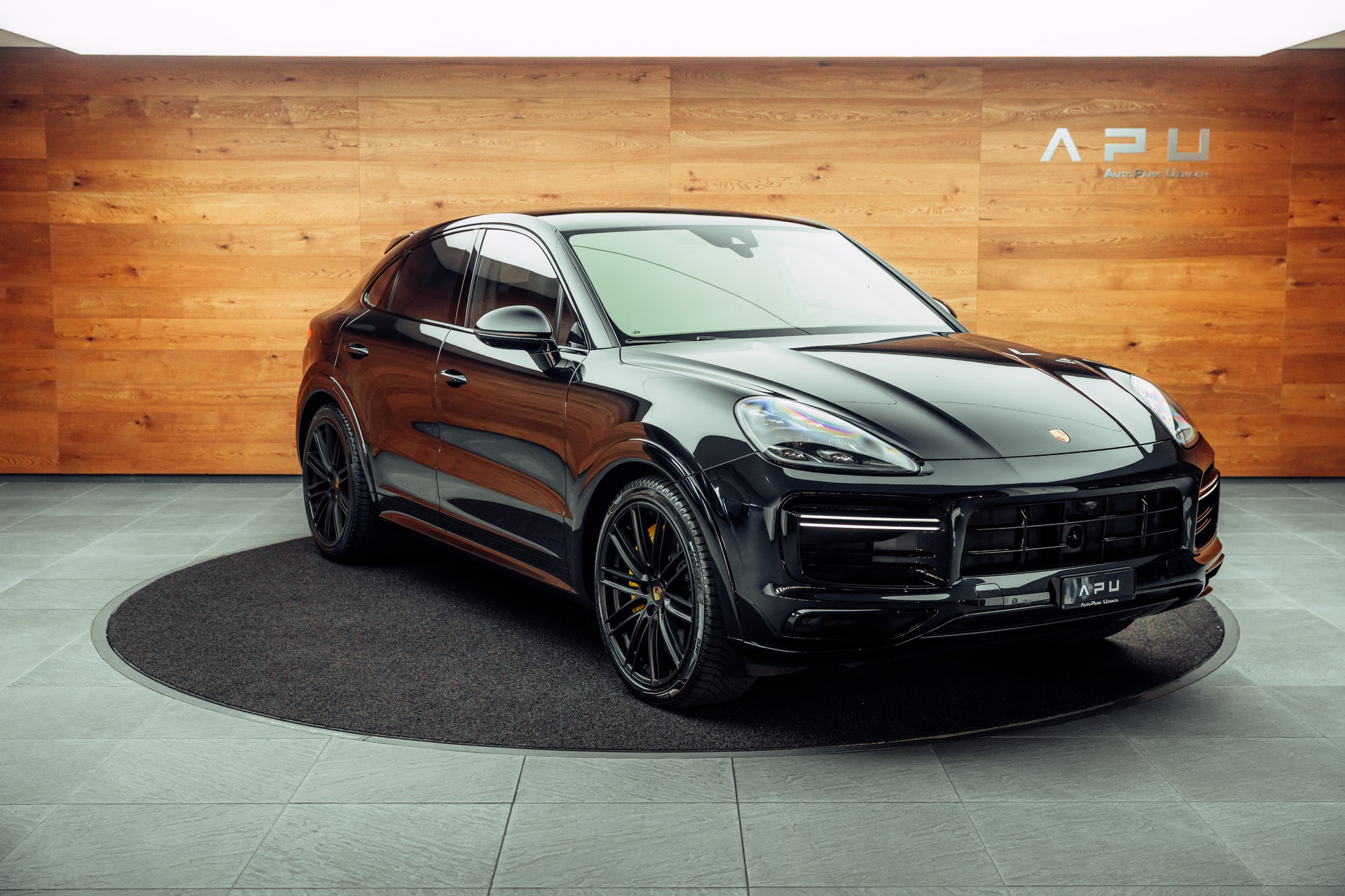 PORSCHE Cayenne Turbo Coupé S E-Hybrid-image-0