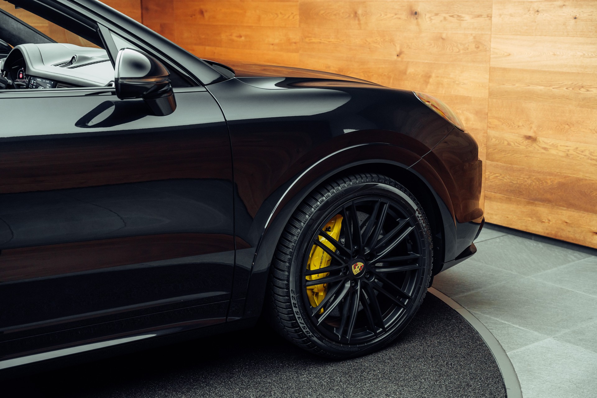 PORSCHE Cayenne Turbo Coupé S E-Hybrid-image-22