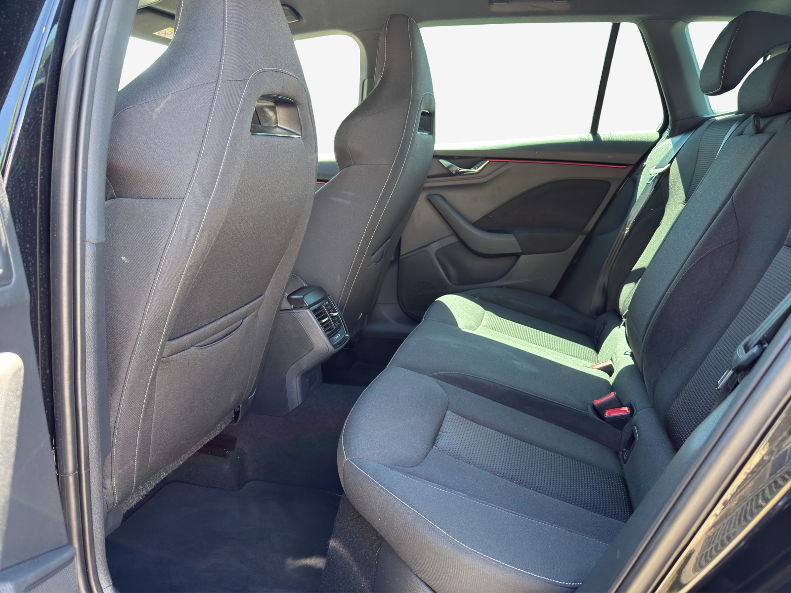 SKODA Kamiq 1.0 TSI Selection DSG-image-11