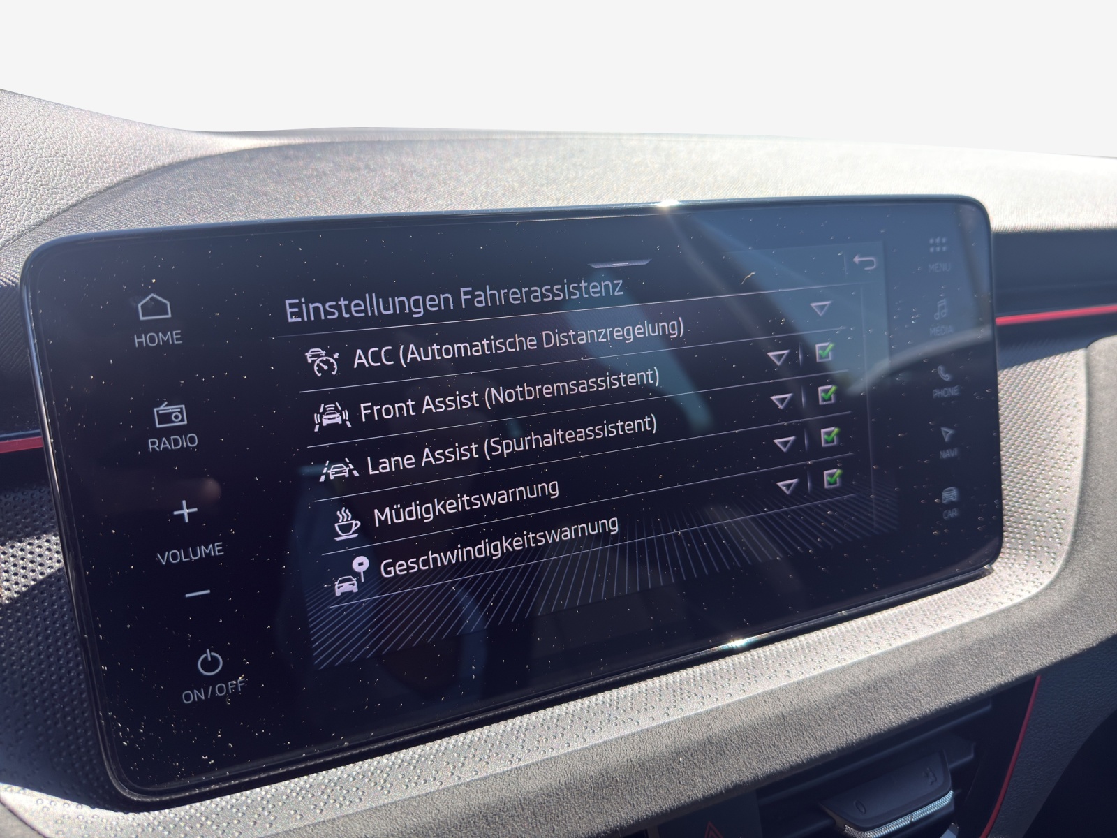 SKODA Kamiq 1.0 TSI Selection DSG-image-15