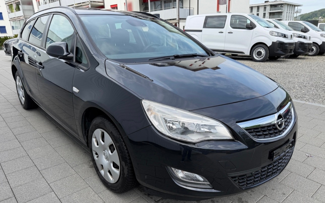 OPEL Astra SportsTourer 1.4i 16V Turbo Sport-image-1