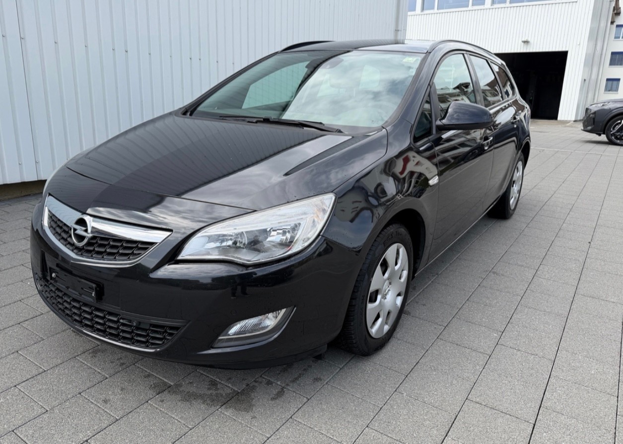 OPEL Astra SportsTourer 1.4i 16V Turbo Sport
